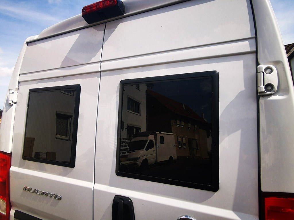 NORDVAN VanSquare window for campervans and motorhomes with blind and mosquito net