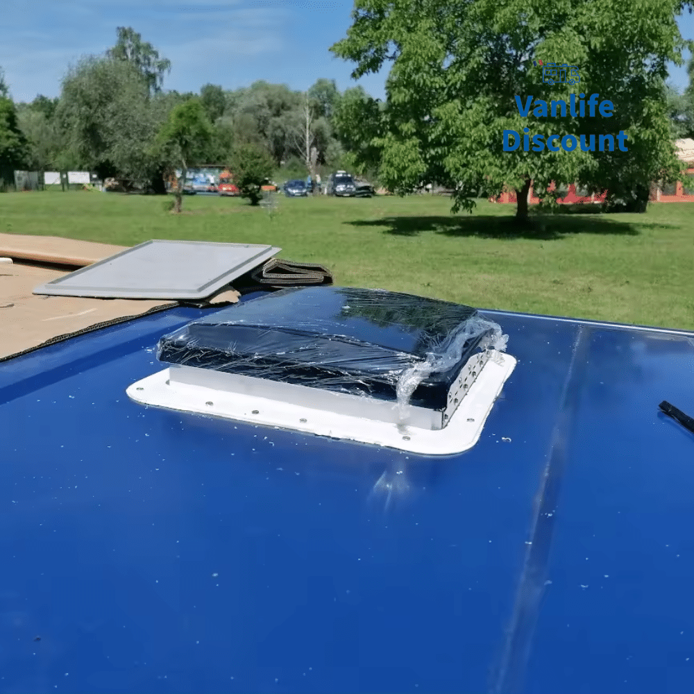 Roof vent with fan and LED light - EuroVan - shop