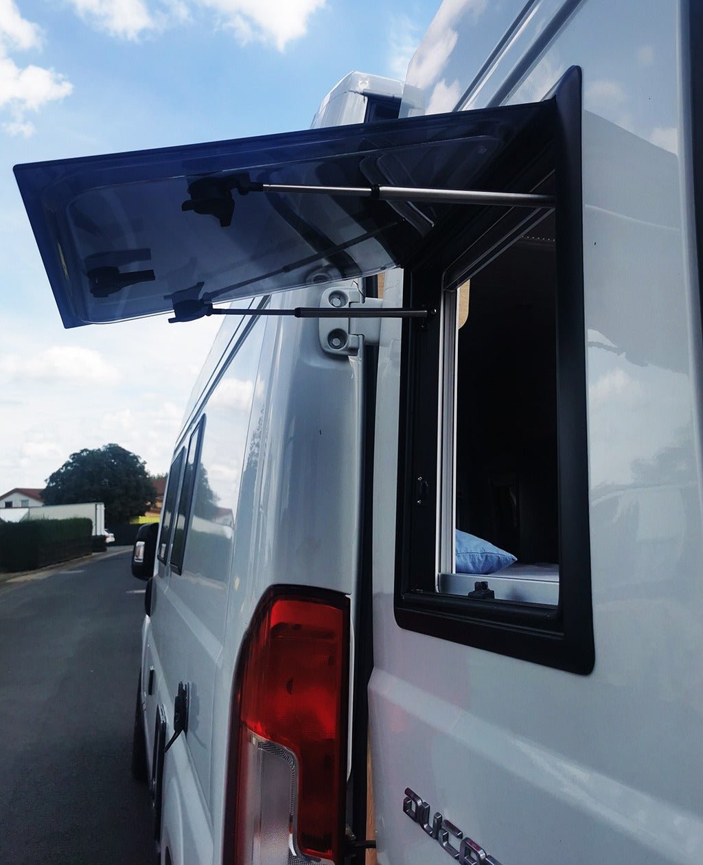 NORDVAN VanSquare window for campervans and motorhomes with Sikaflex adhesive