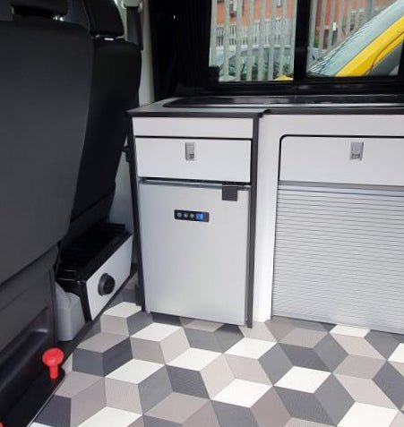 VanCool 40L 12 - 24V Compressor Refrigerator – HxWxD: 56×44×35 cm - EuroVan - shop