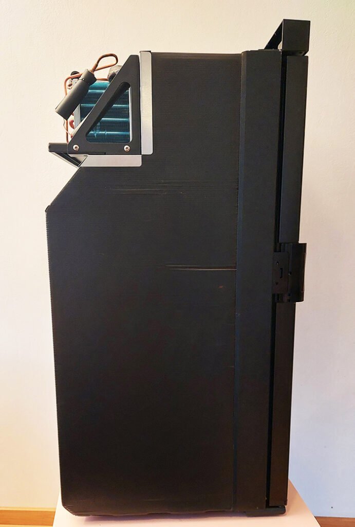 VanCool 90L 12 - 24V Compressor Refrigerator – HxWxD: 97.5×42×49 cm - EuroVan - shop